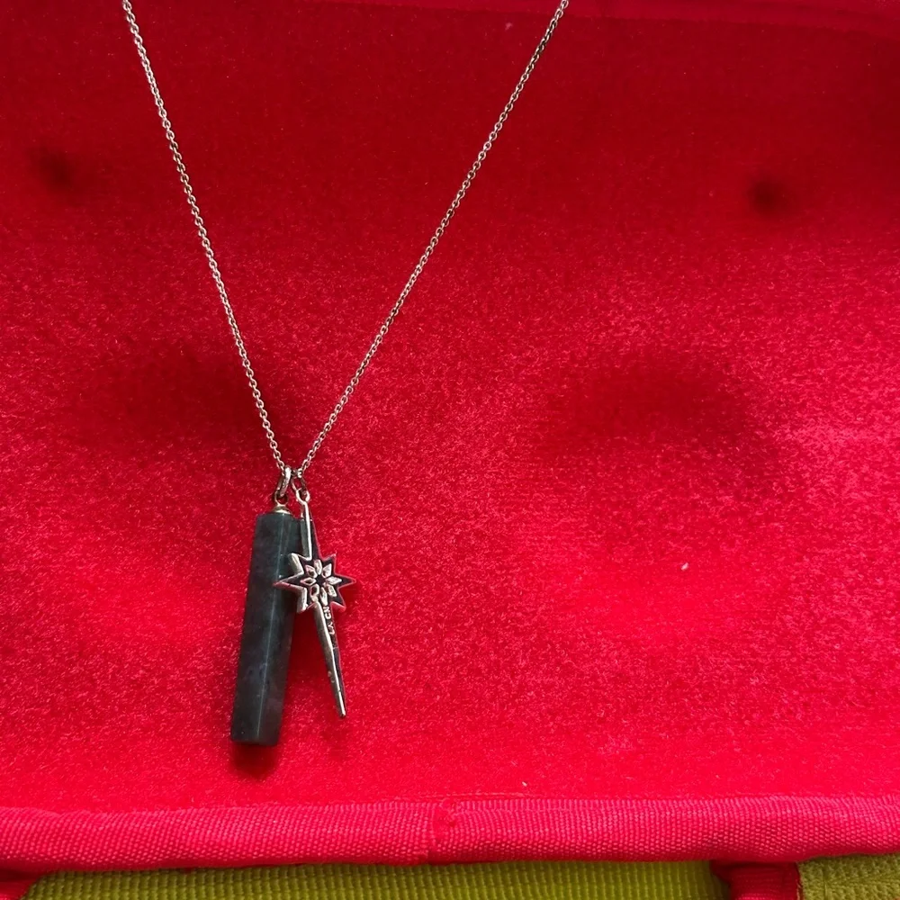 Jewelry - Picture 11 of 11